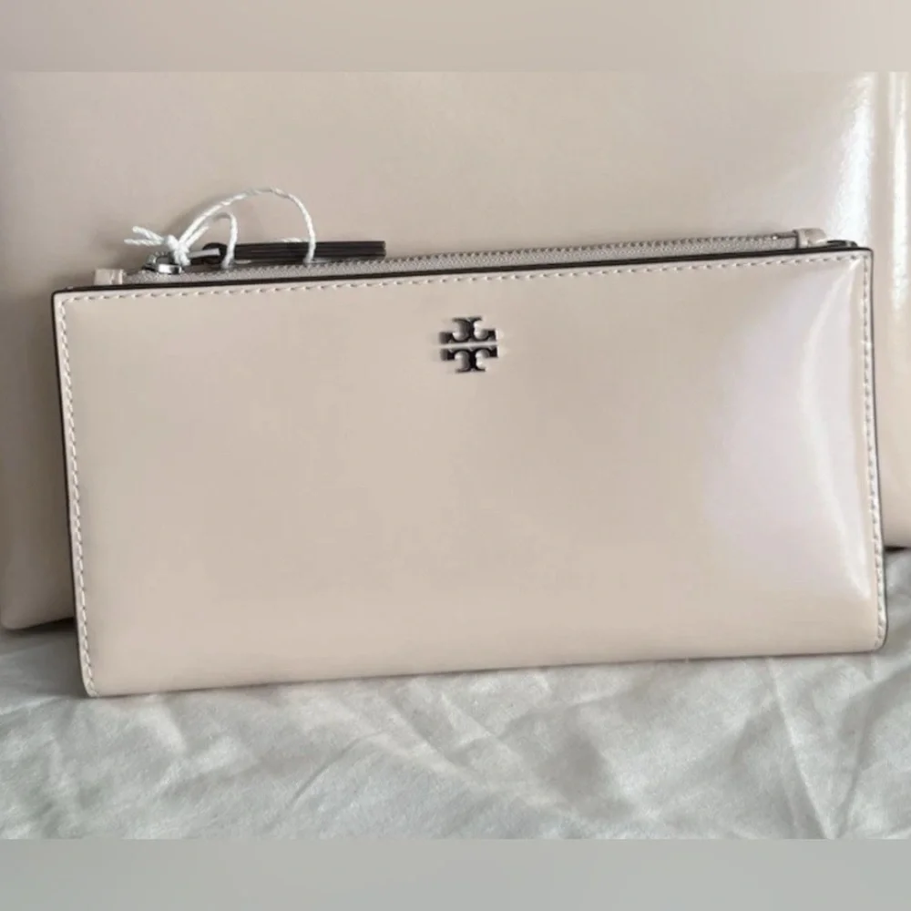 New Tory Burch bake flat Leather Wallet in soft pink